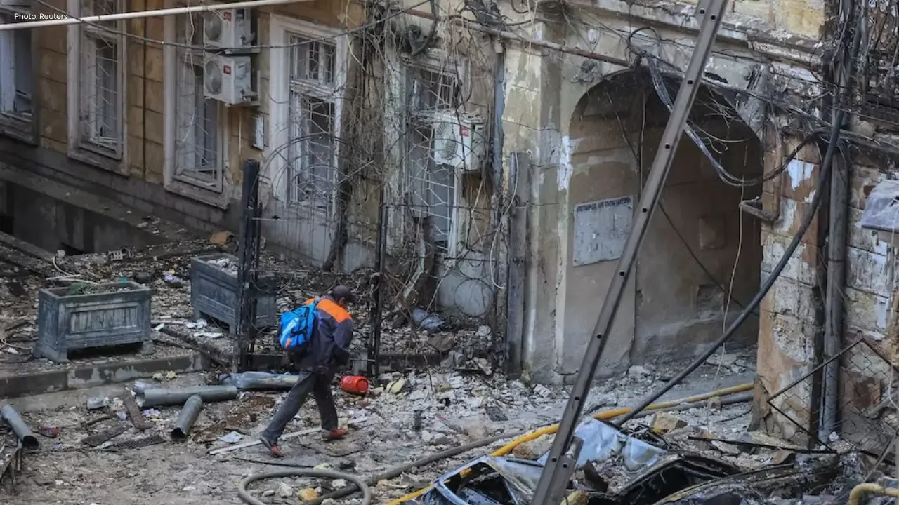 Escalating Strikes: Odesa Port Under Attack Amid Russia-Ukraine Conflict