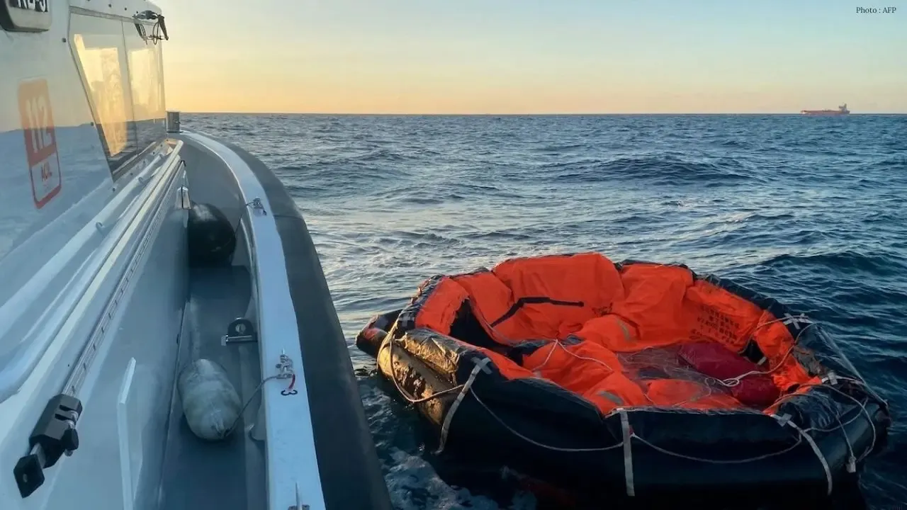 Turkish Cargo Ship Sinks Near Istanbul: 10 Crew Members Unaccounted For