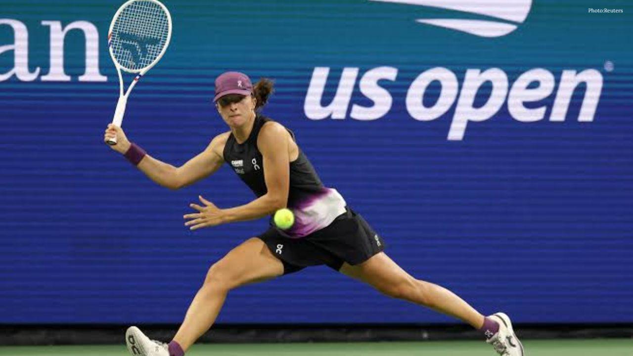 Swiatek Builds Confidence as Medvedev Fights to Rediscover His Form