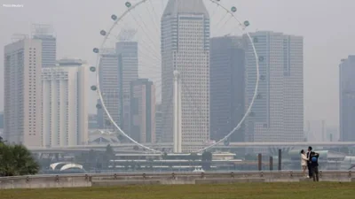 Singapore Haze Pushes Air Quality Into Unhealthy Range Across Island