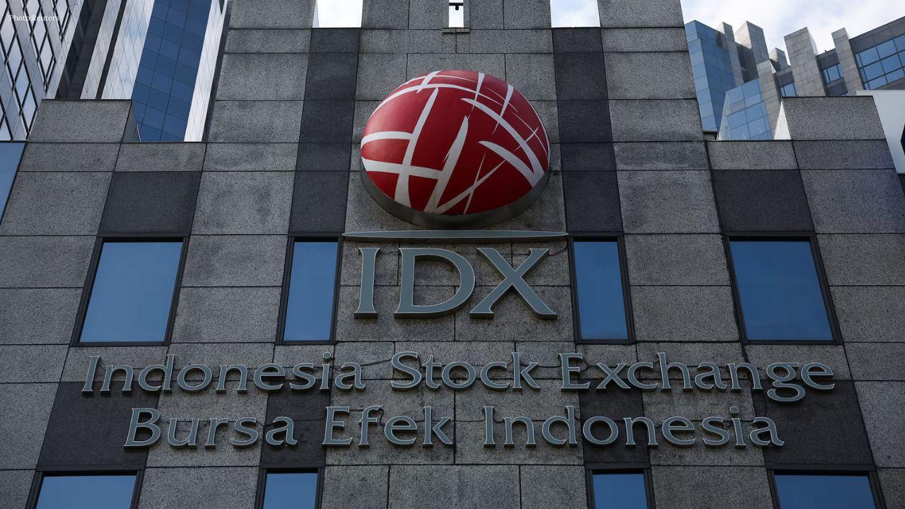 Indonesian Stocks Hit Six-Year Low as MSCI Warning Triggers Sell-Off