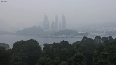 Singapore Haze Eases Slightly, but PM2.5 Levels Remain Elevated