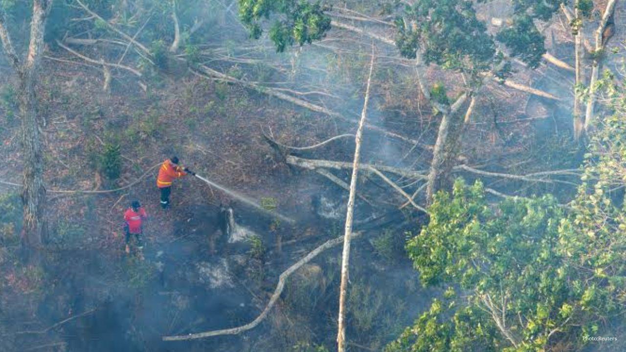 Malaysia Keeps Forest Fire Assistance Offer Open as Indonesia Holds Back