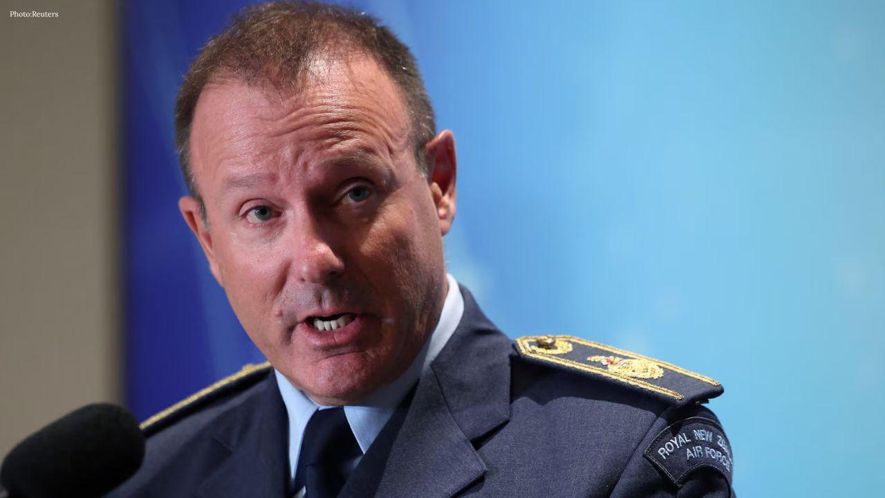 New Zealand Military Chief Tony Davies Resigns Over Inappropriate Relationship